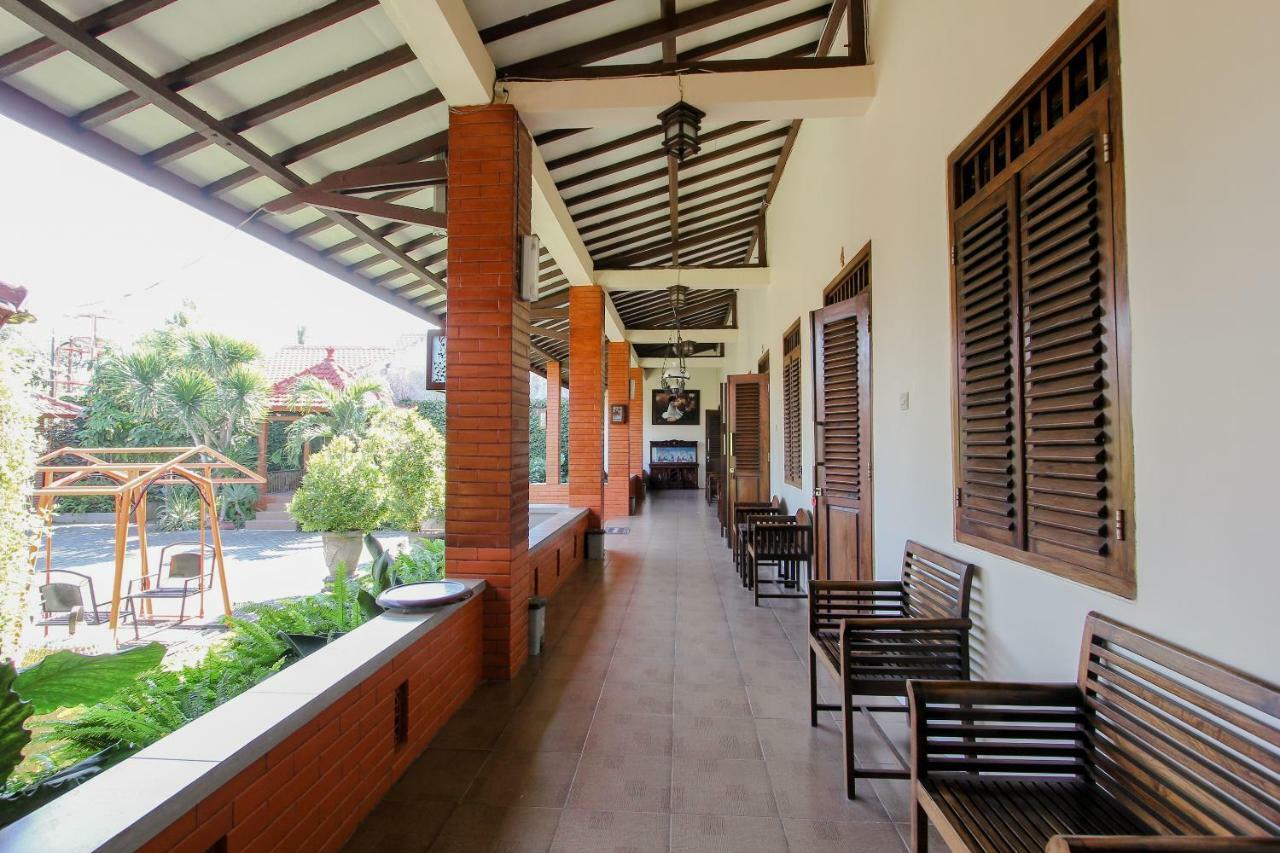 Oyo 1361 Singosari Family Residence 바뉴왕기 외부 사진