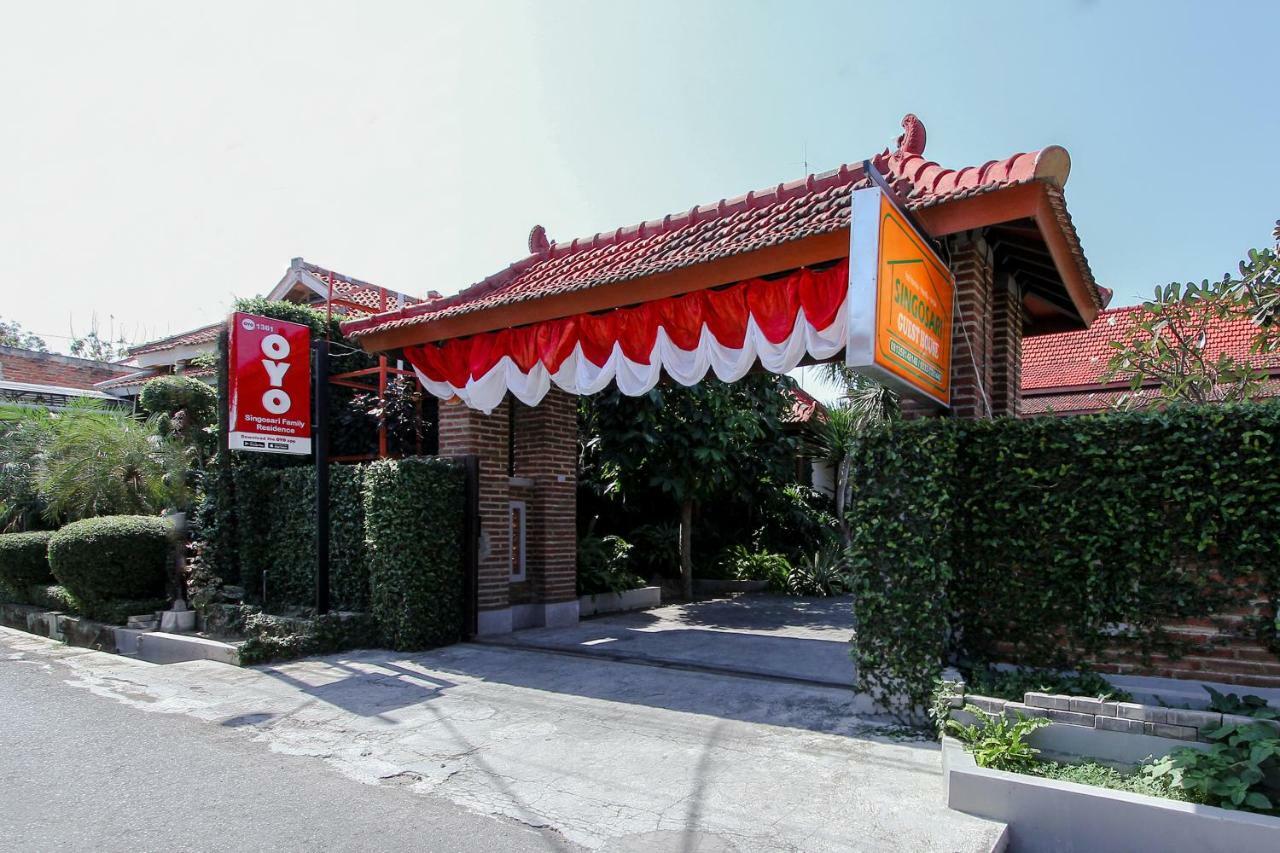 Oyo 1361 Singosari Family Residence 바뉴왕기 외부 사진