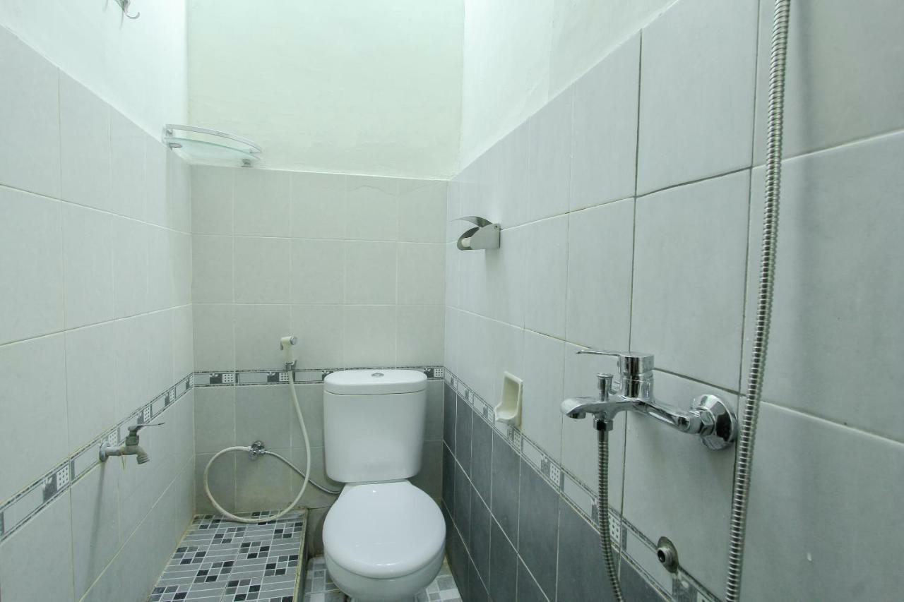 Oyo 1361 Singosari Family Residence 바뉴왕기 외부 사진